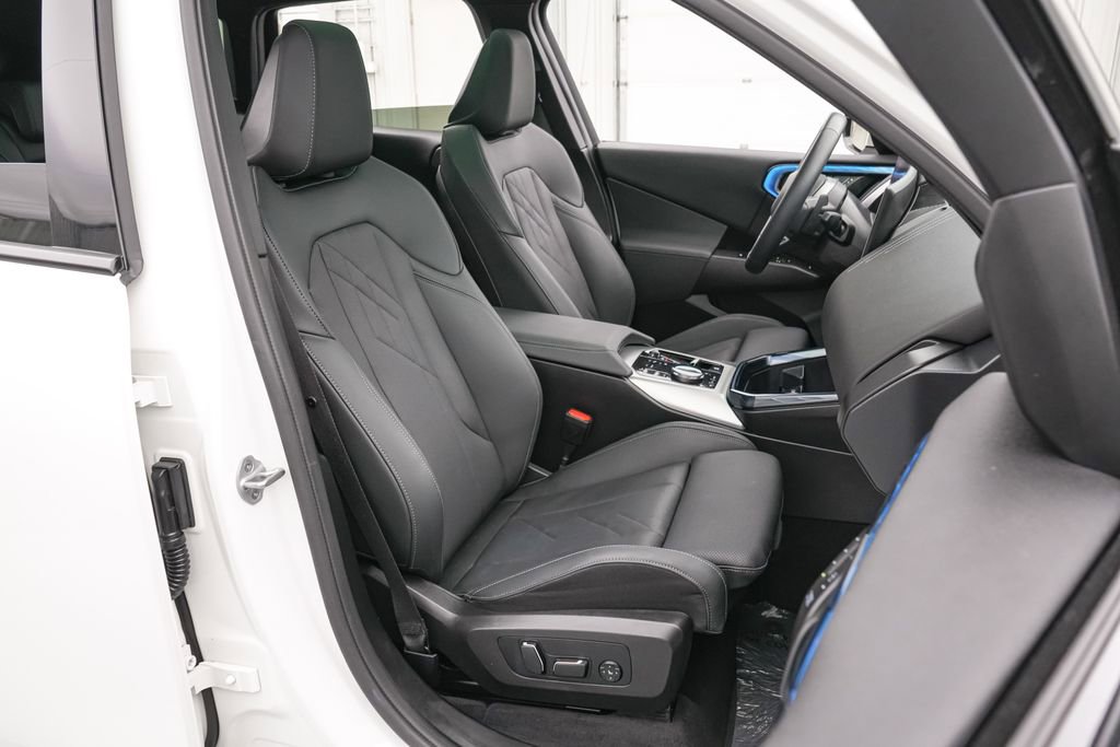 Used 2025 BMW X3 xDrive30 w/ Premium Package AWD/4WD image 33