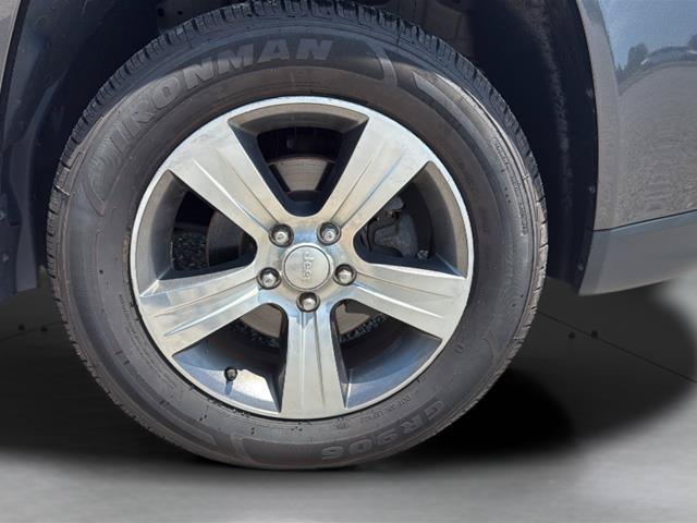 Used 2017 Jeep Compass High Altitude AWD/4WD image 33