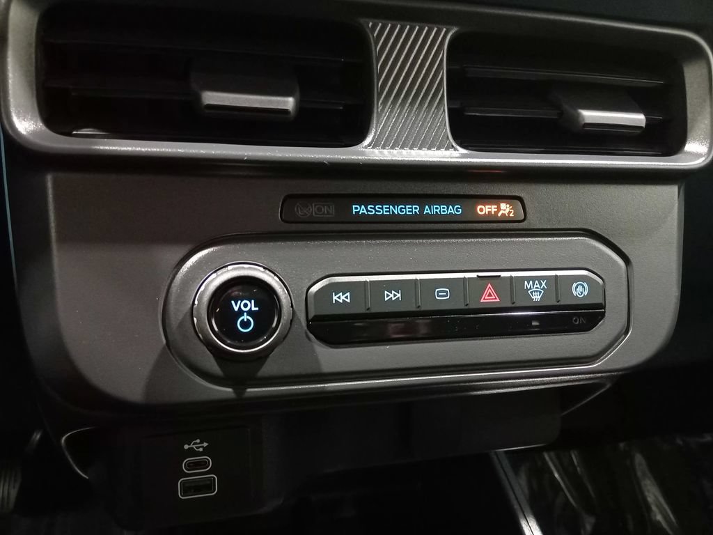 Certified 2026 Ford Maverick XL AWD/4WD image 21