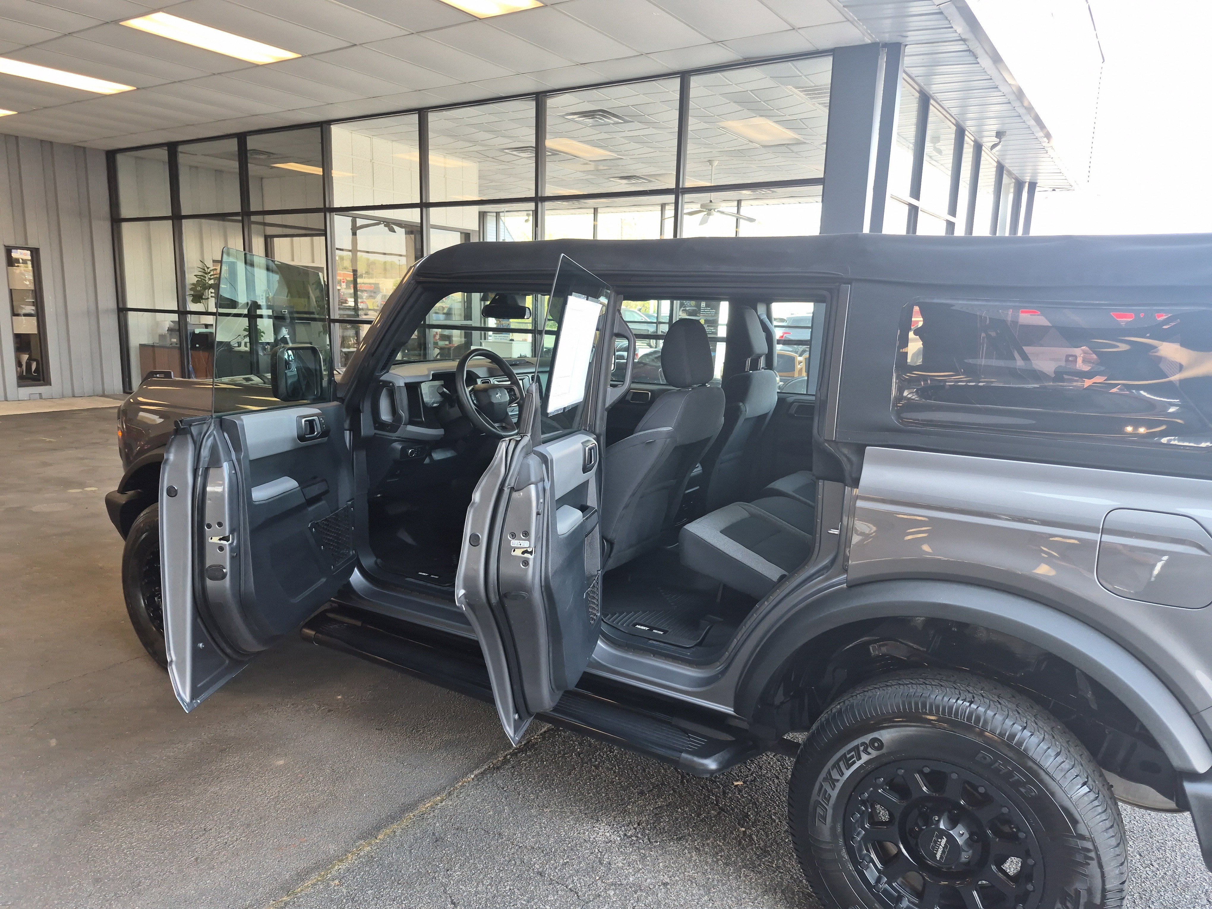 Certified 2022 Ford Bronco 4-Door image 11