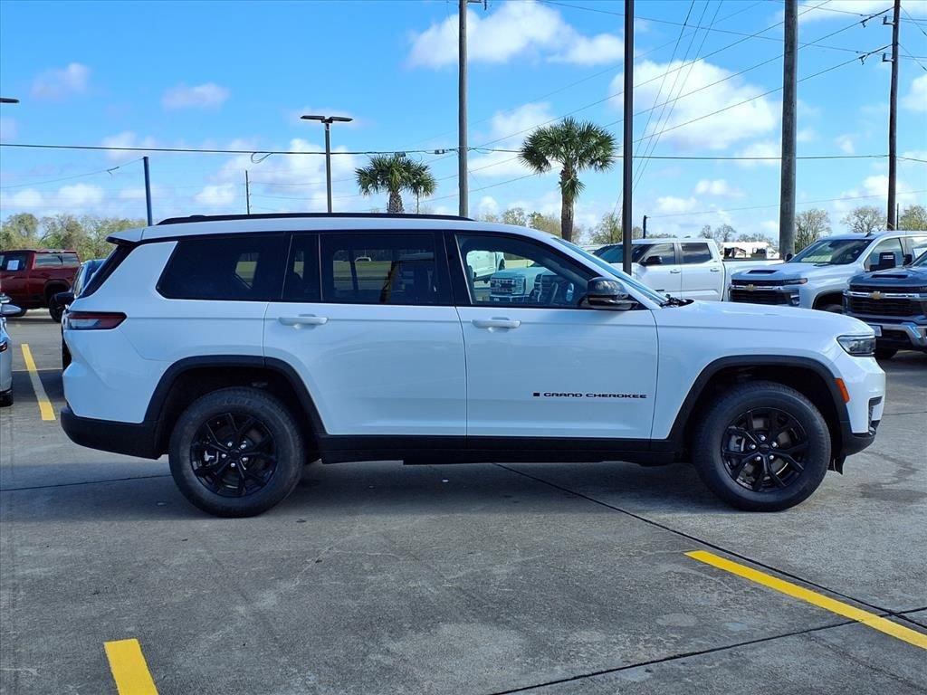 Used 2024 Jeep Grand Cherokee L Laredo image 8