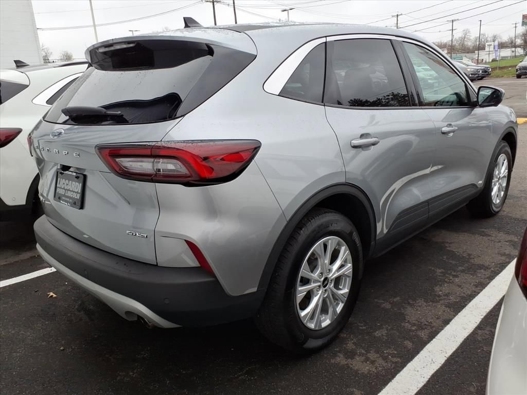 Certified 2023 Ford Escape Active w/ Tech Pack #2 image 5