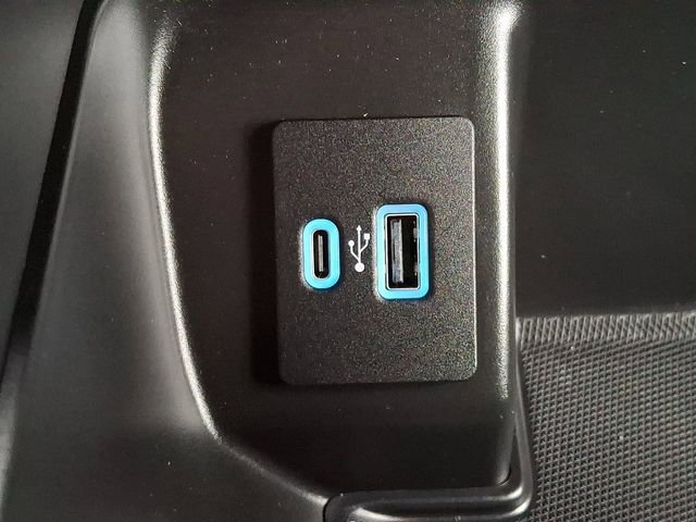 Certified 2022 Ford F150 XLT w/ Equipment Group 302A High image 28