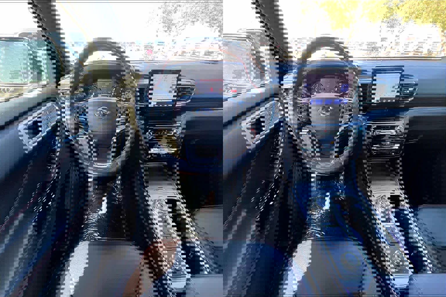 Certified 2023 Ford Explorer ST-Line image 5