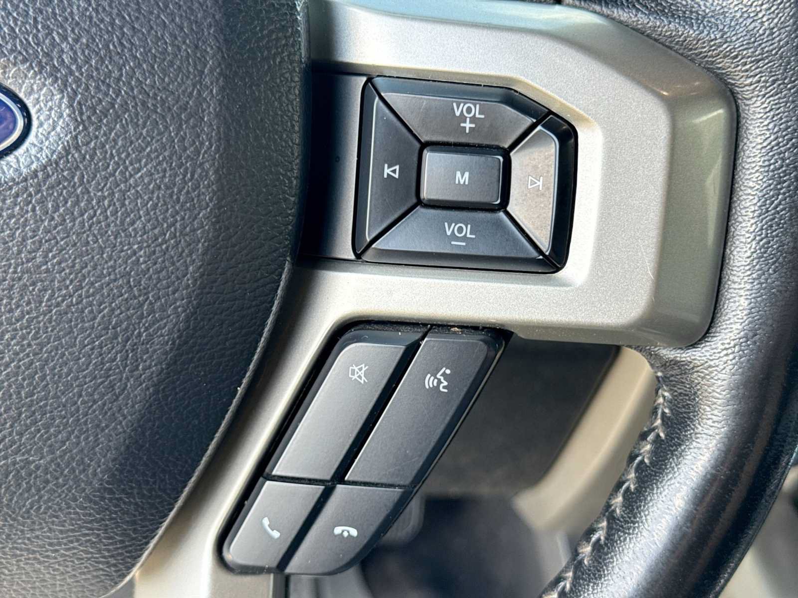 Certified 2020 Ford F150 Lariat w/ Equipment Group 502A Luxury AWD/4WD image 23