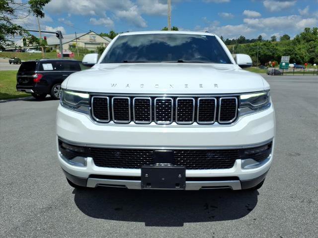 Used 2022 Jeep Wagoneer Series III w/ Premium Group I AWD/4WD image 7