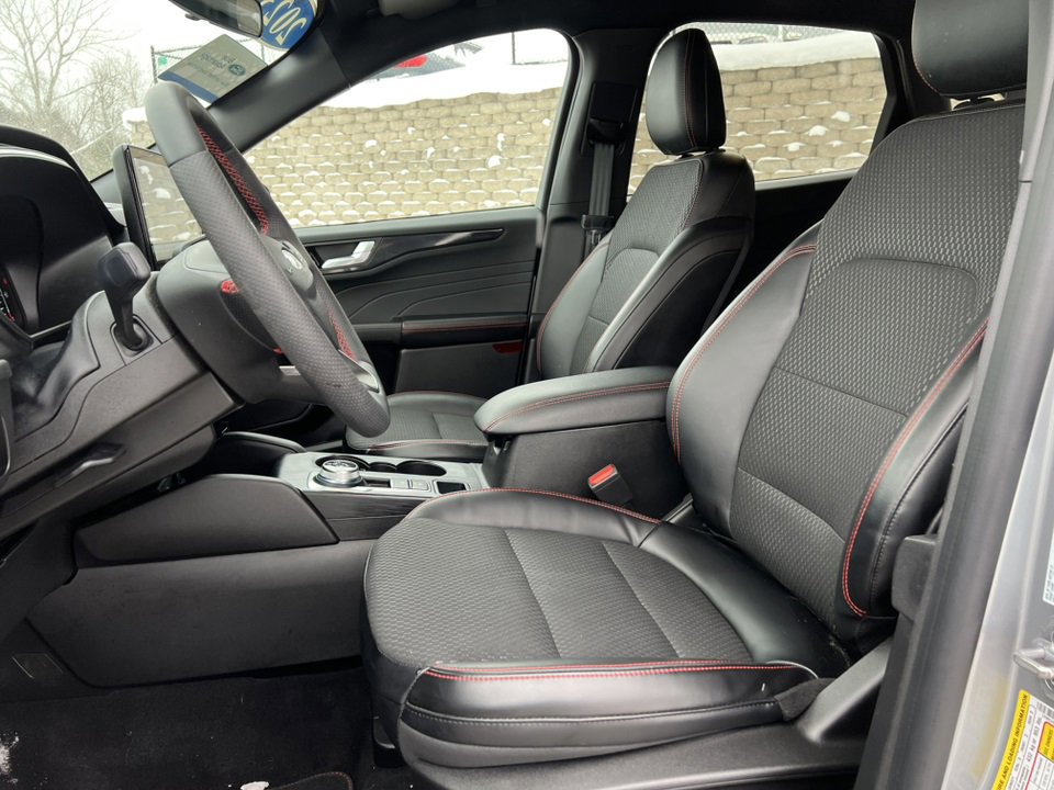 Certified 2023 Ford Escape ST-Line w/ Tech Pack #1 image 10