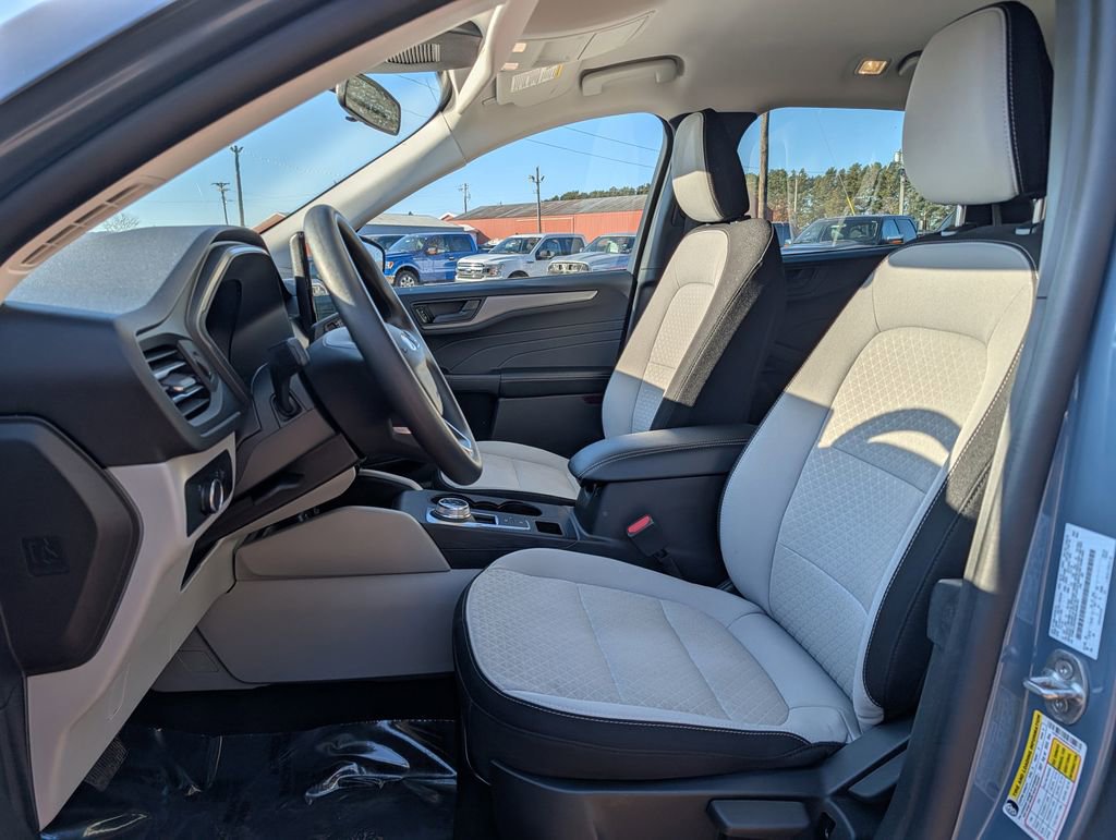 Certified 2025 Ford Escape Active w/ Tech Pack #1 image 13