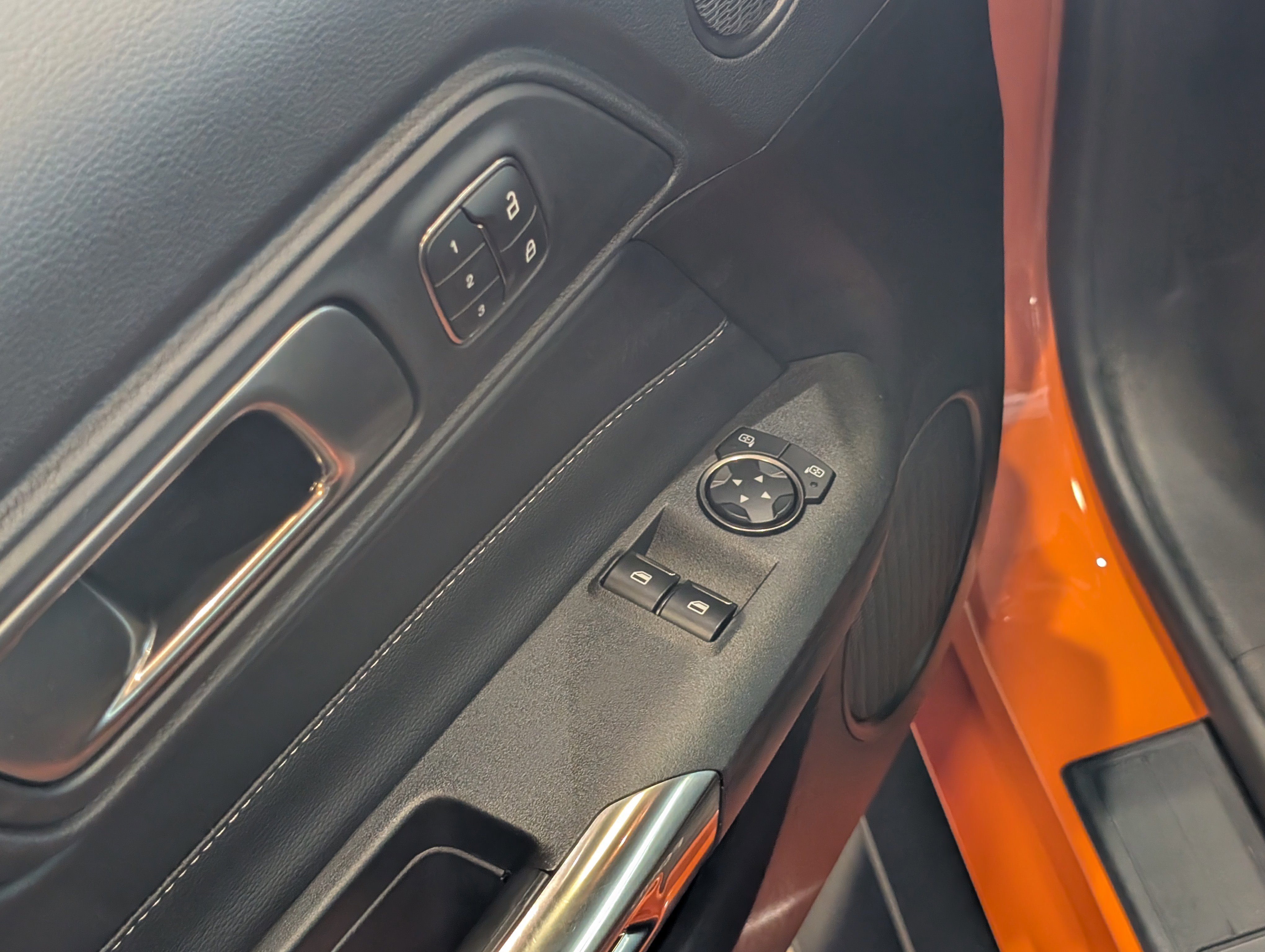 Certified 2020 Ford Mustang Shelby GT500 w/ Technology Package image 19