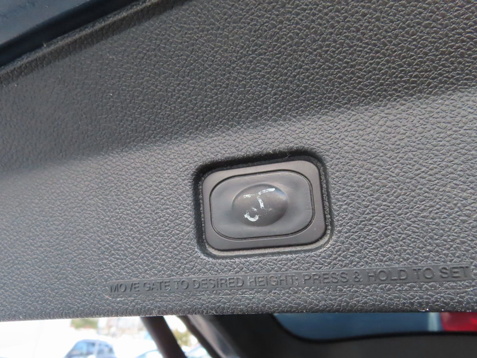 Certified 2018 Ford Explorer XLT w/ Equipment Group 201A image 33