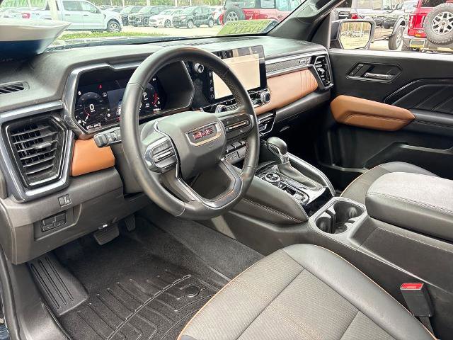 Used 2024 GMC Canyon AT4 w/ Technology Package image 9