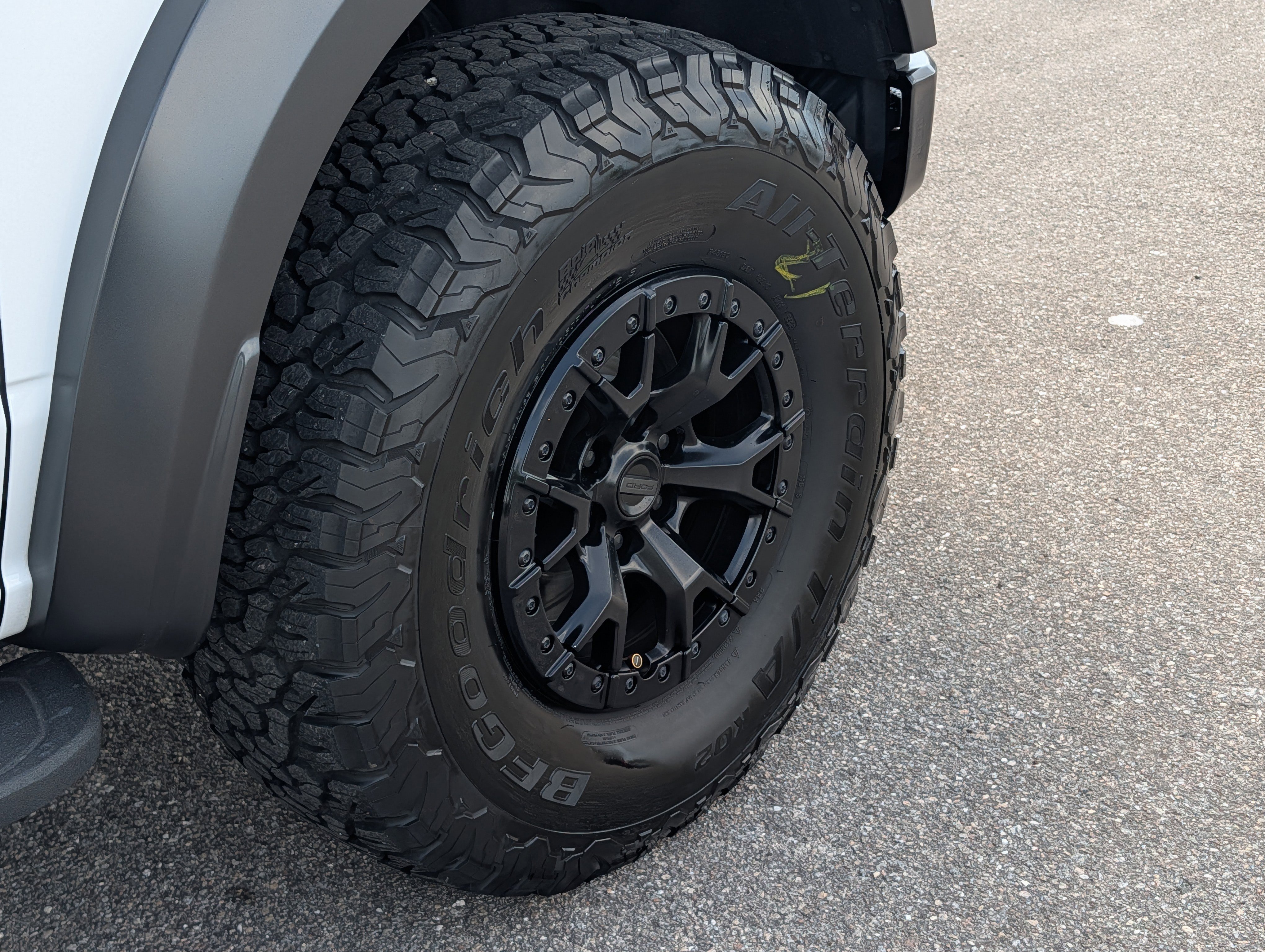Certified 2023 Ford F150 Raptor w/ Raptor 37 Performance Package AWD/4WD image 12