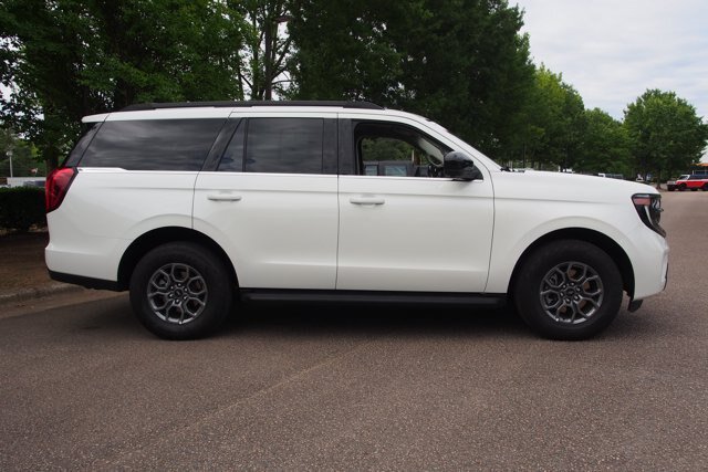 Certified 2025 Ford Expedition Active RWD image 8