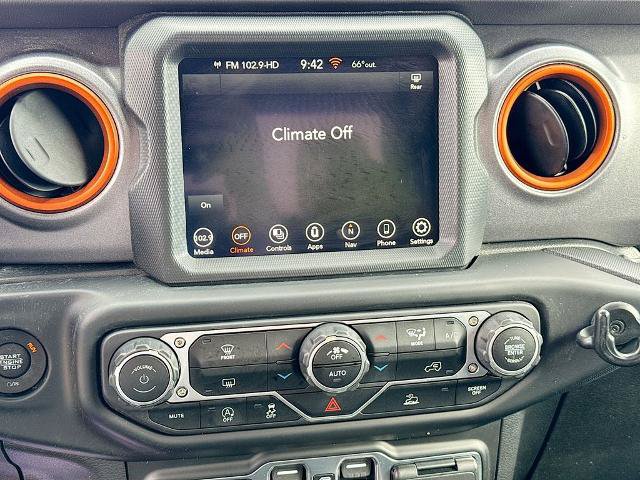 Used 2022 Jeep Gladiator Mojave AWD/4WD image 14