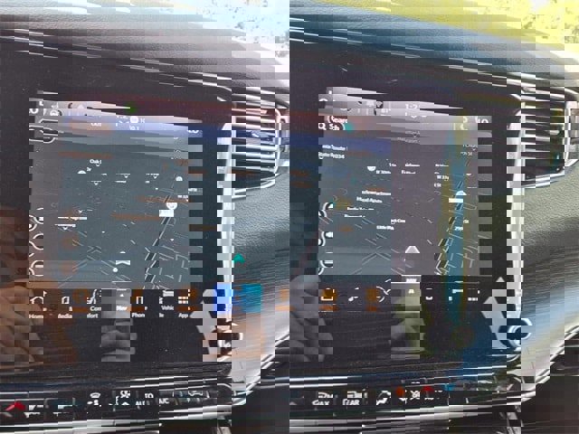 Used 2023 Jeep Wagoneer L Series III w/ Preferred Equipment Group image 22