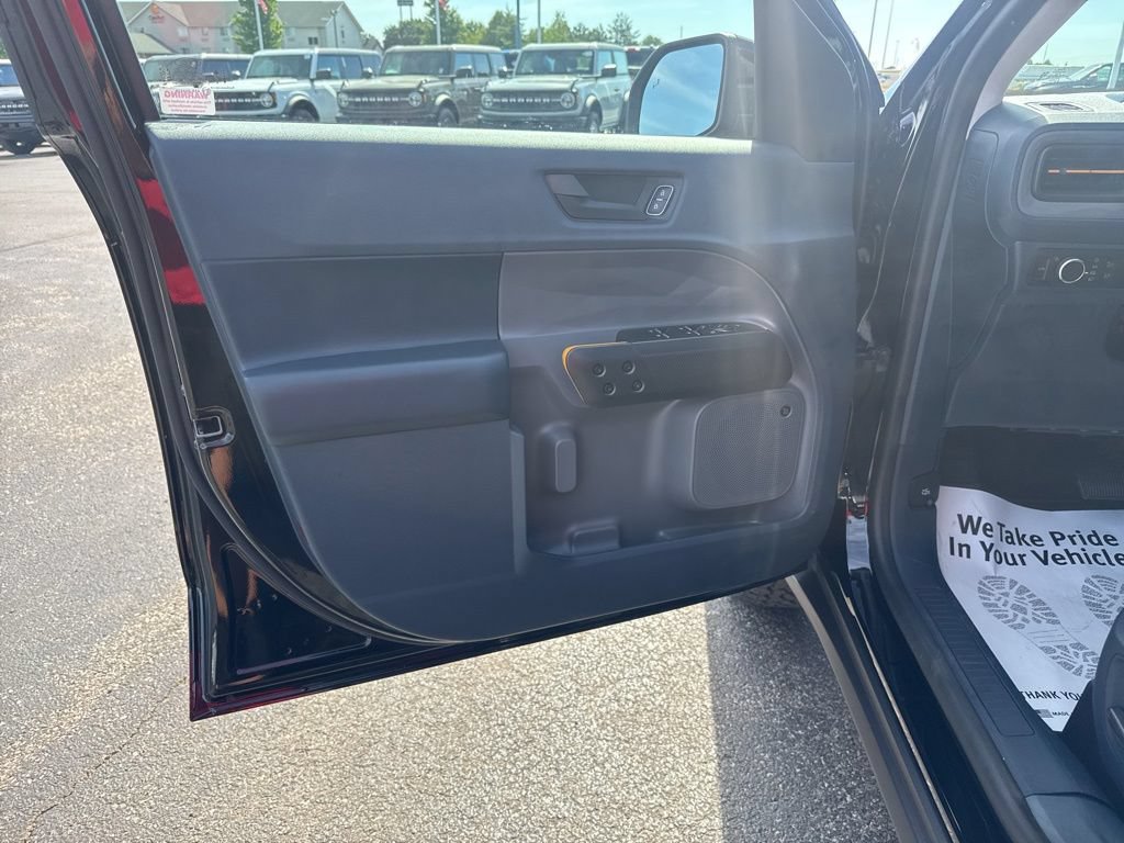 Certified 2025 Ford Maverick Tremor AWD/4WD image 11