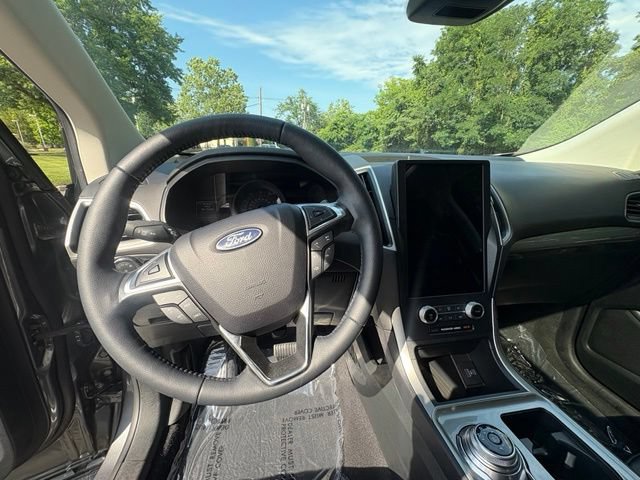 Certified 2024 Ford Edge SEL w/ Convenience Package AWD/4WD image 36