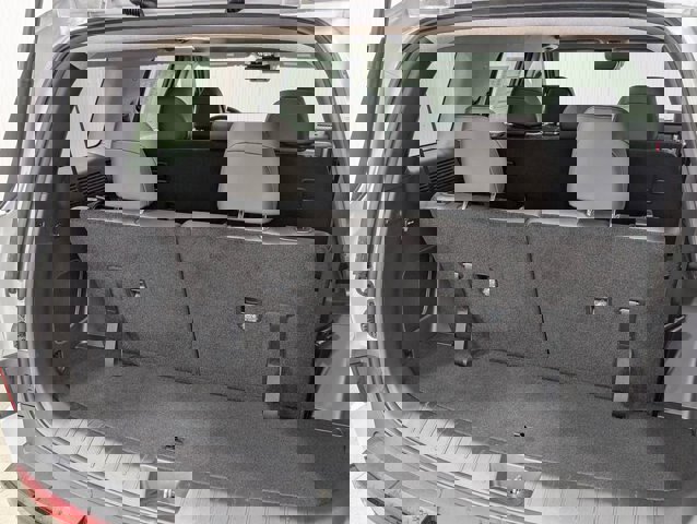 Used 2024 Hyundai Santa Fe Limited image 9