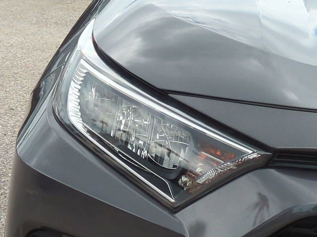 Used 2021 Toyota RAV4 XLE FWD image 10