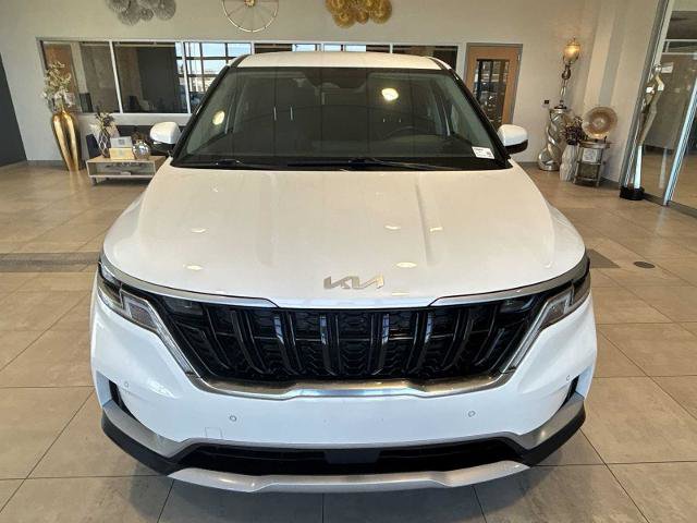 Used 2024 Kia Carnival EX image 8