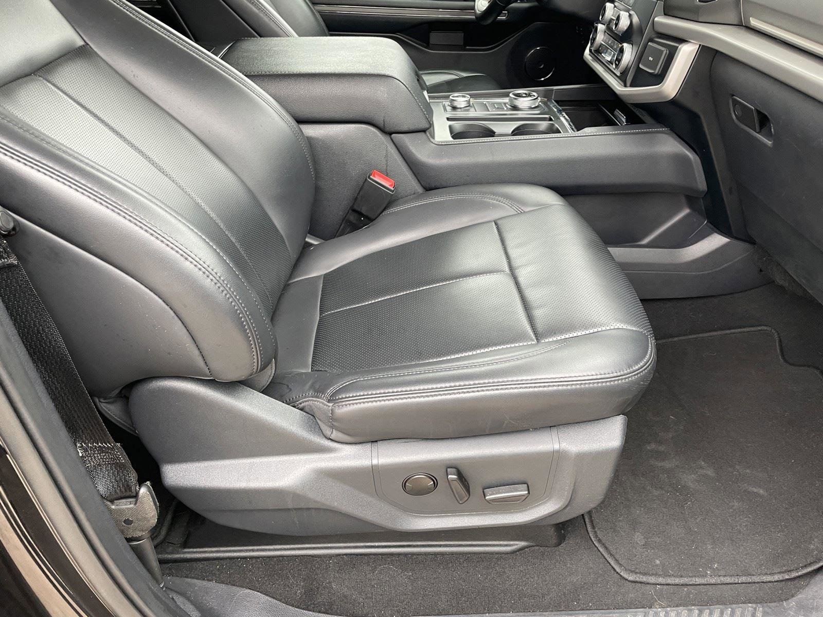 Certified 2024 Ford Expedition XLT AWD/4WD image 31