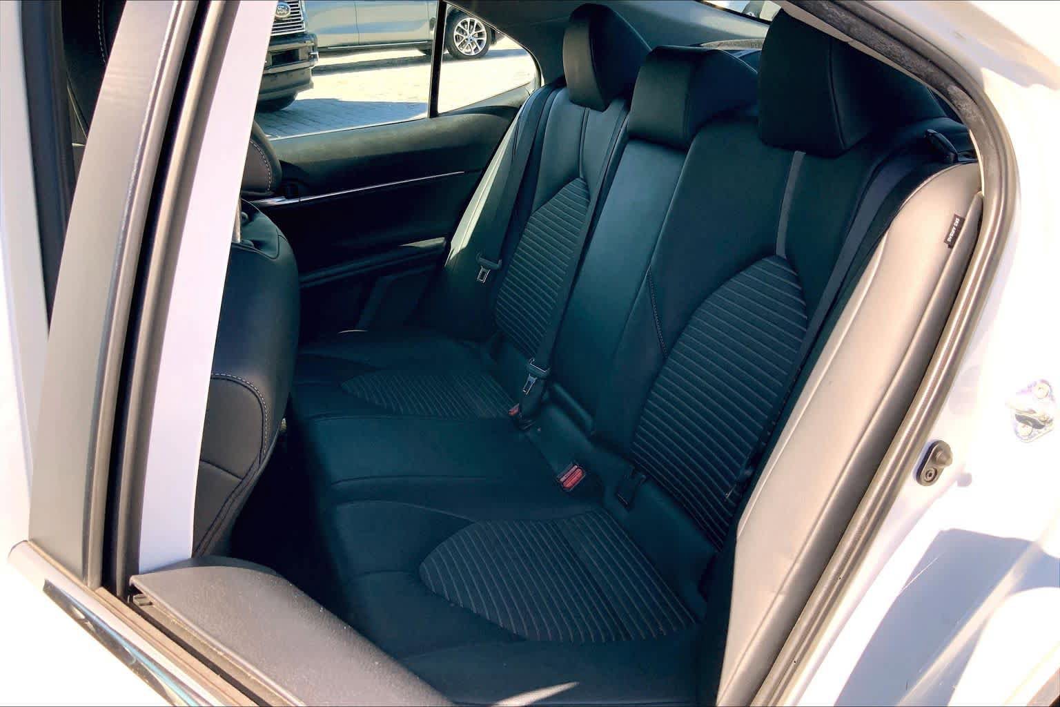 Used 2024 Toyota Camry SE w/ Convenience Package FWD image 19