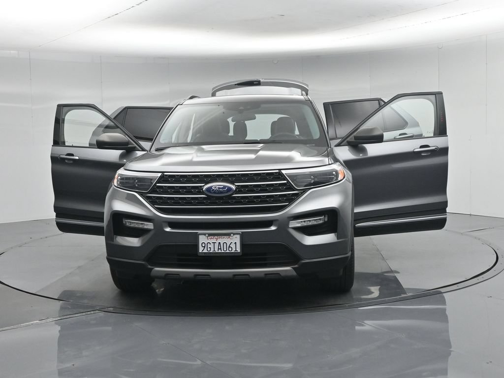 Certified 2023 Ford Explorer XLT w/ Equipment Group 202A RWD image 37