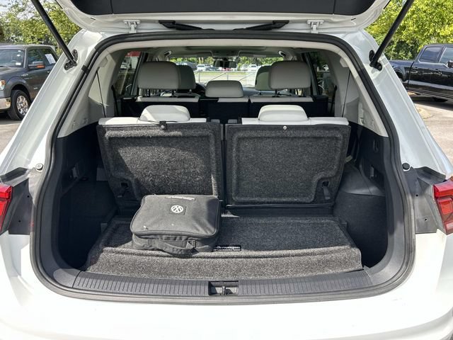 Used 2018 Volkswagen Tiguan SE FWD image 23