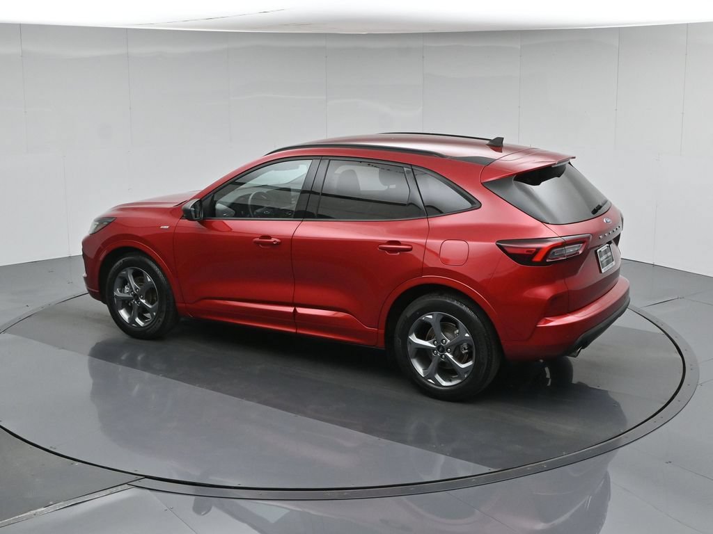 Certified 2023 Ford Escape ST-Line w/ Tech Pack #1 FWD image 43