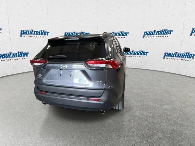 Used 2022 Toyota RAV4 XLE AWD/4WD image 10