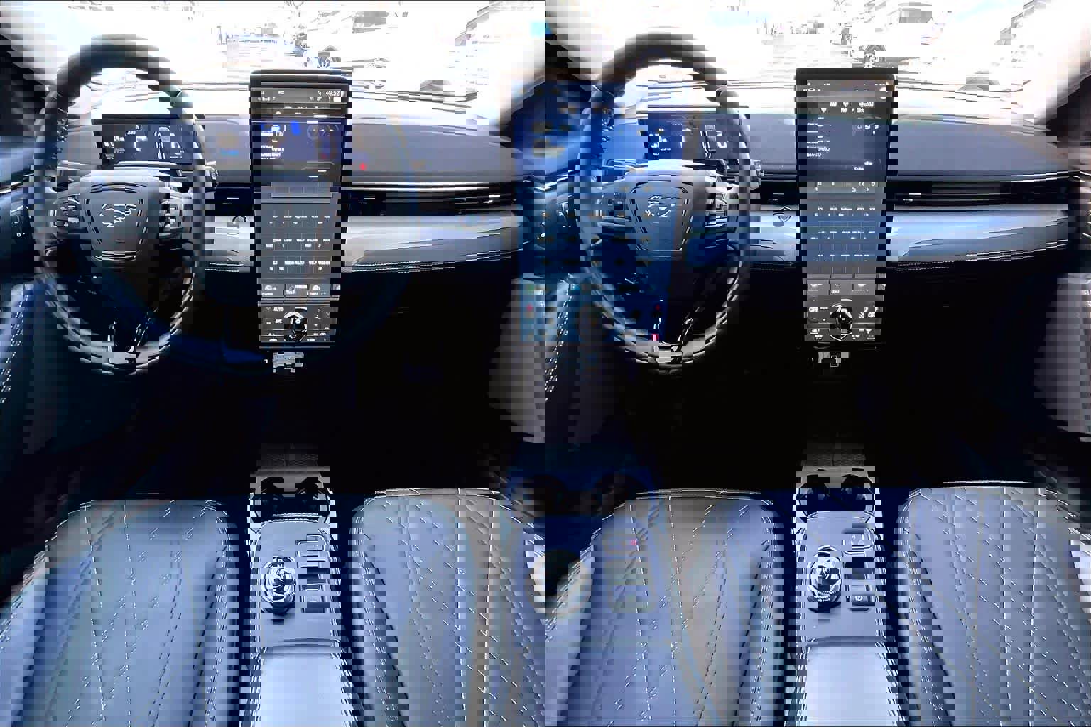 Certified 2022 Ford Mustang Mach-E Select w/ Comfort/Technology Package image 15