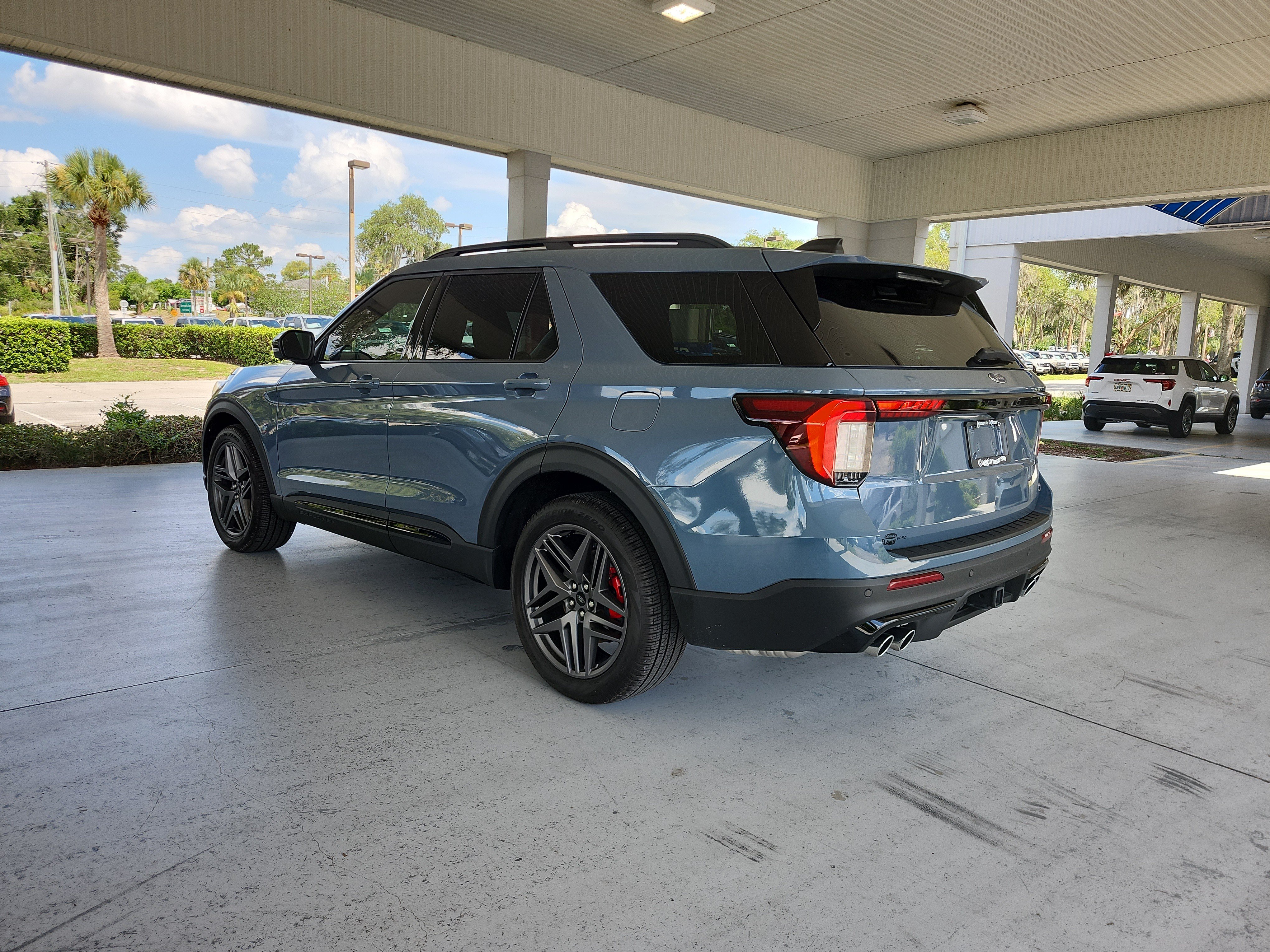 Certified 2026 Ford Explorer ST w/ Sun And Sound Package AWD/4WD image 3