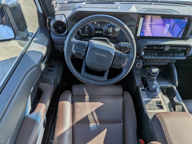 Used 2025 Toyota Land Cruiser image 31