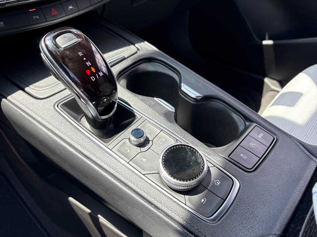 Used 2025 Cadillac XT4 Sport FWD image 27