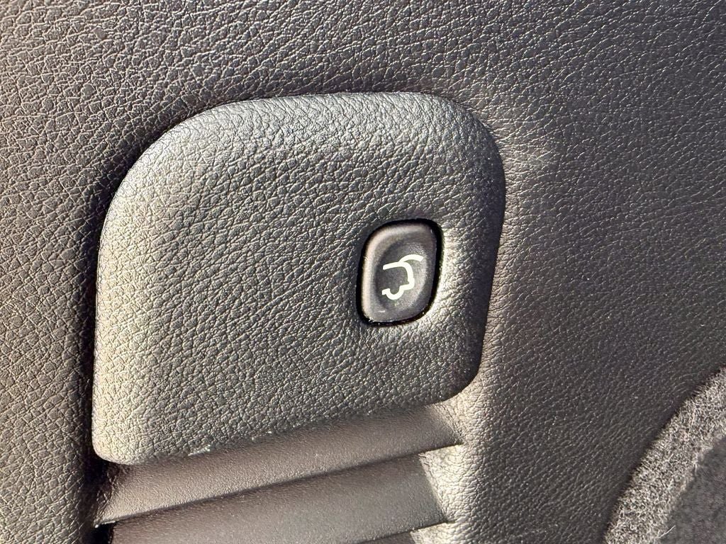 Used 2020 Jeep Grand Cherokee Laredo AWD/4WD image 19