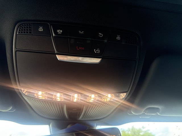Used 2019 Mercedes-Benz E 300 image 28