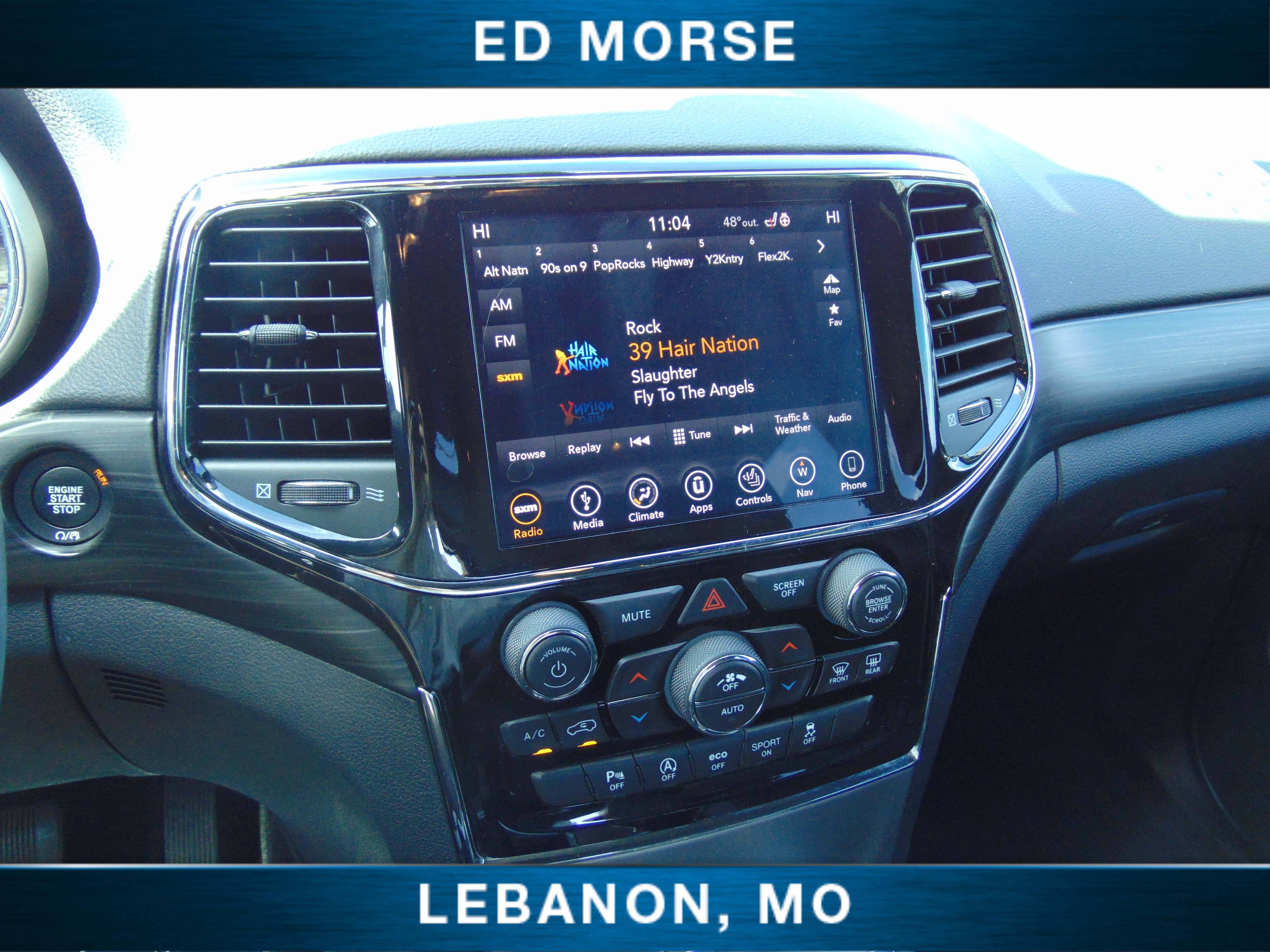 Used 2019 Jeep Grand Cherokee Altitude AWD/4WD image 24