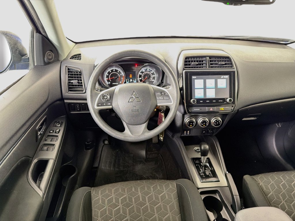 Used 2026 Mitsubishi Outlander Sport ES AWD/4WD image 23