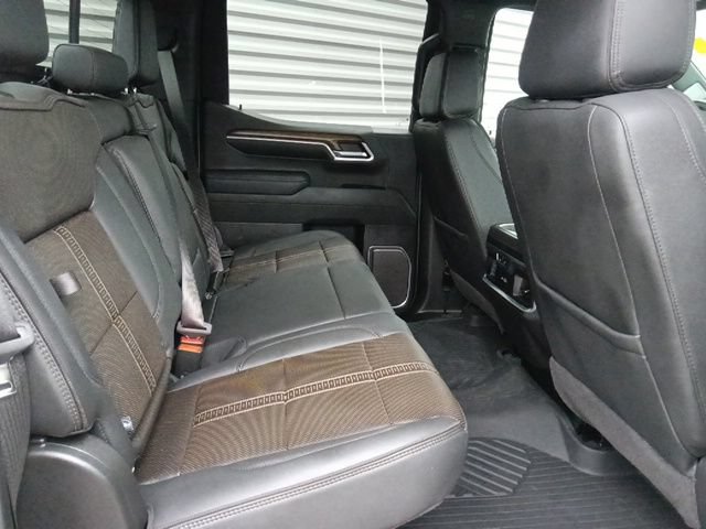 Used 2026 Chevrolet Silverado 1500 High Country w/ High Country Premium Package AWD/4WD image 32