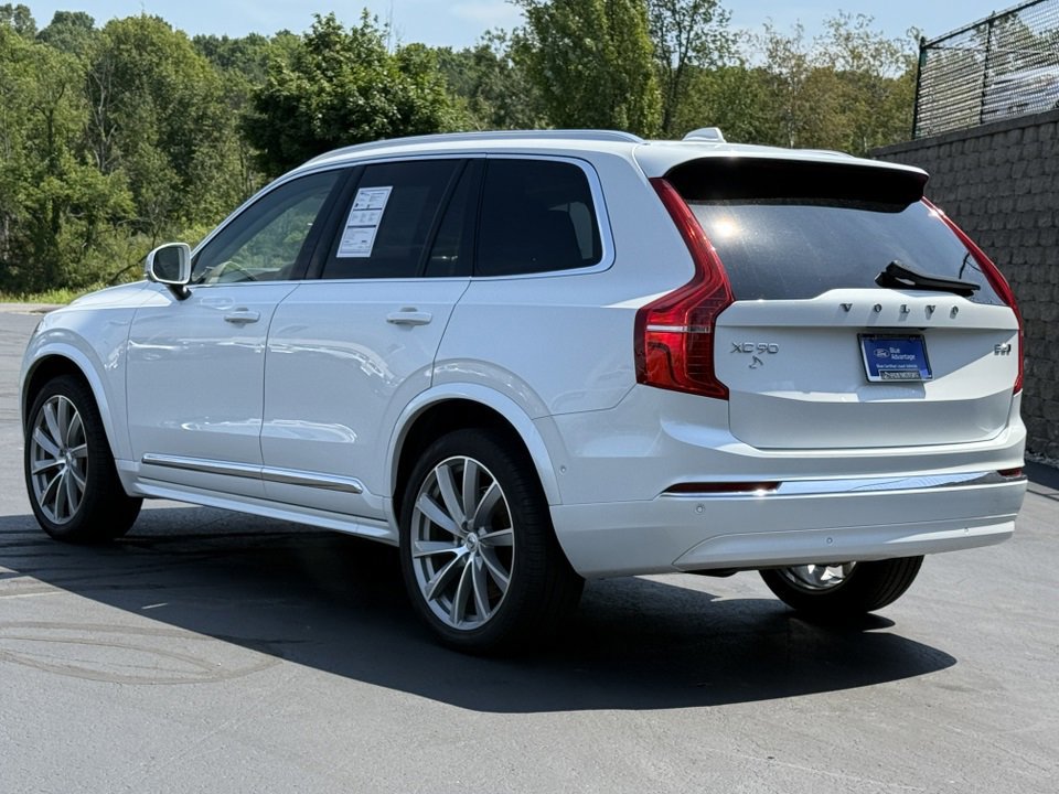 Used 2023 Volvo XC90 B6 Ultimate w/ Protection Package image 5