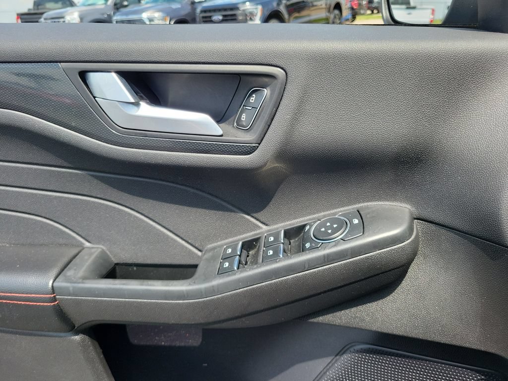 Certified 2023 Ford Escape ST-Line w/ Tech Pack #1 FWD image 20
