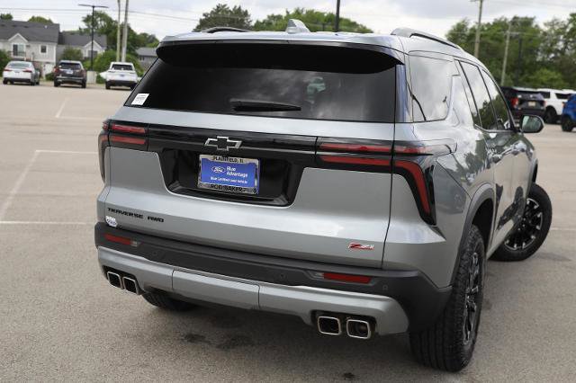 Used 2025 Chevrolet Traverse Z71 AWD/4WD image 11