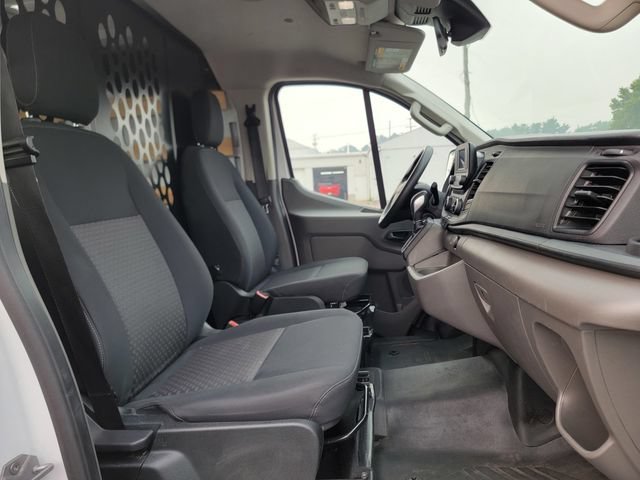 Certified 2025 Ford Transit 250 Low Roof w/ Exterior Upgrade Package RWD image 24