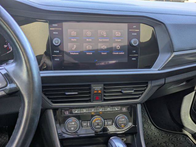 Used 2019 Volkswagen Jetta SEL FWD image 20