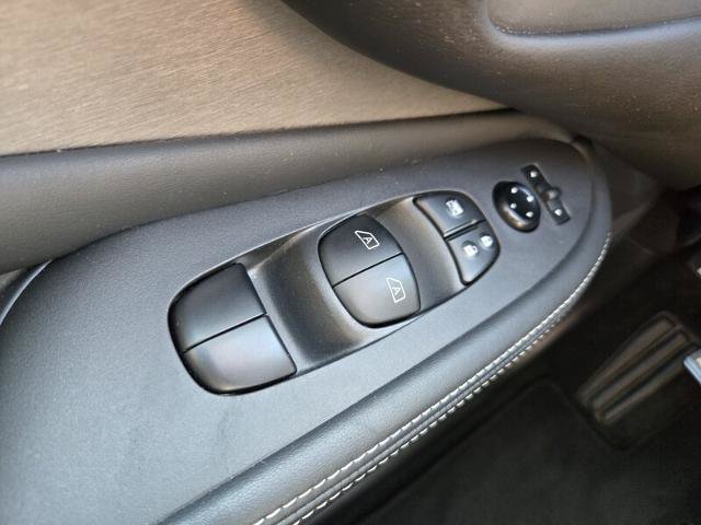 Used 2022 Nissan Murano SV FWD image 32