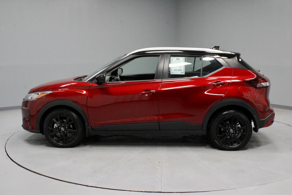 Used 2024 Nissan Kicks SV FWD image 7