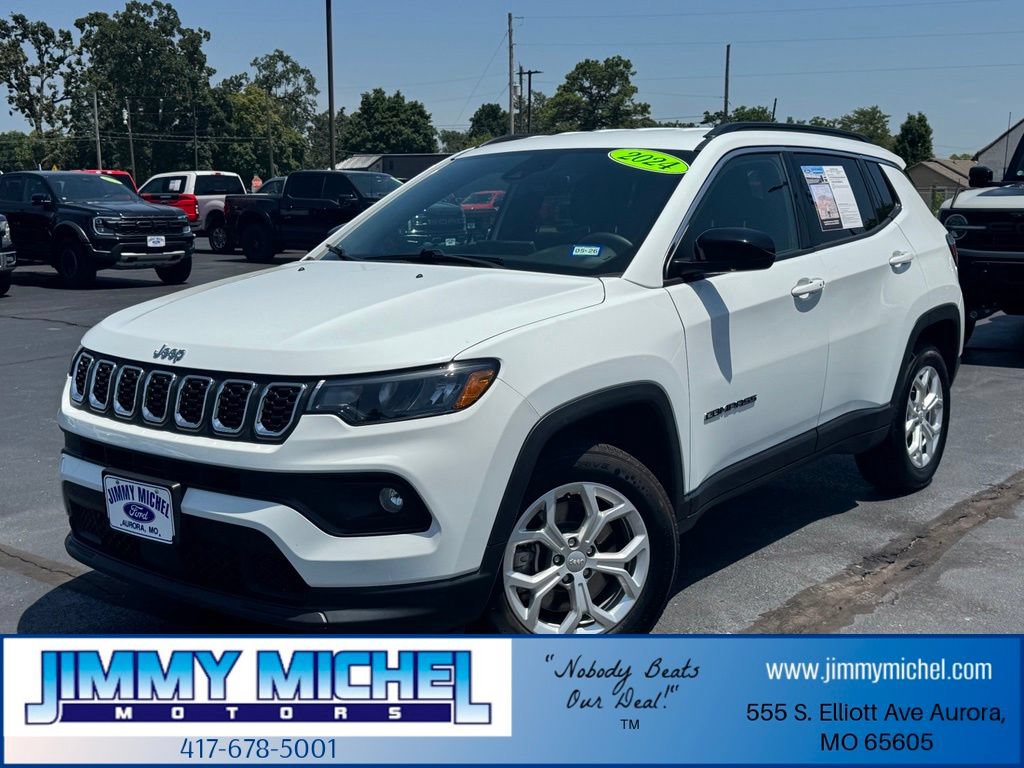 Used 2024 Jeep Compass Latitude AWD/4WD image 29