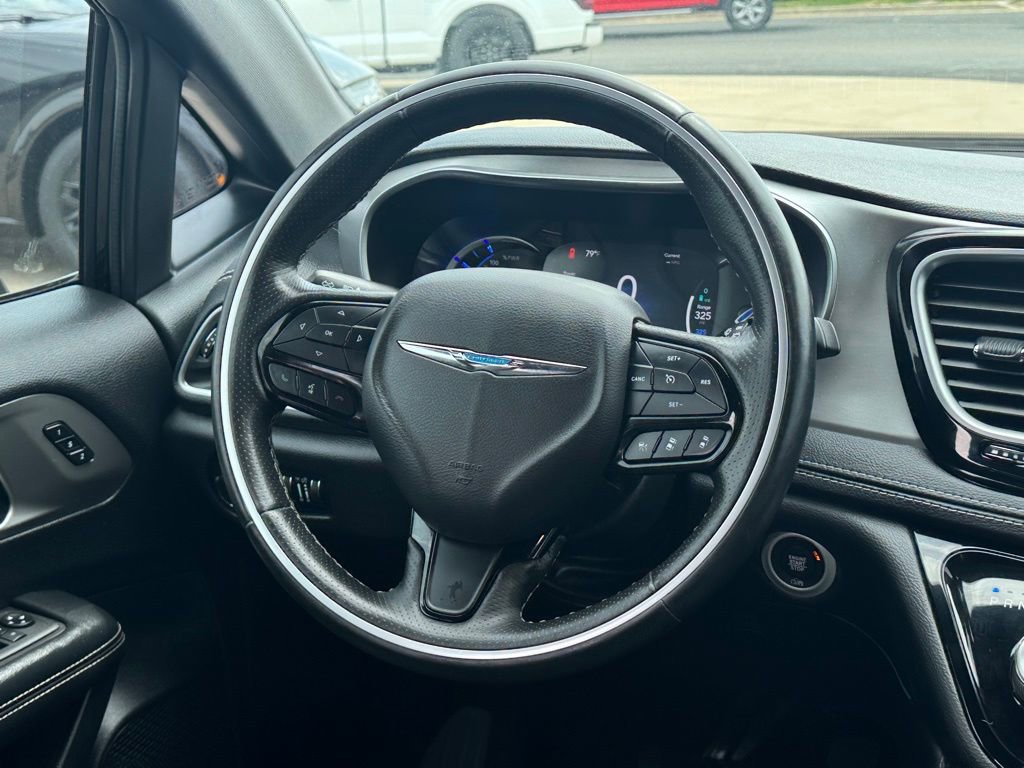 Used 2021 Chrysler Pacifica Limited w/ S Appearance Package FWD image 18