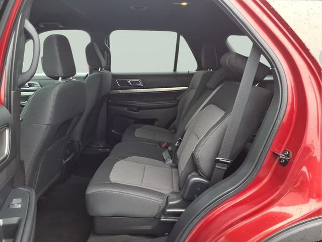 Certified 2018 Ford Explorer XLT AWD/4WD image 12