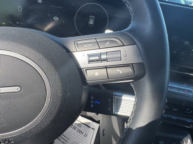 Used 2025 Hyundai Kona SEL image 16